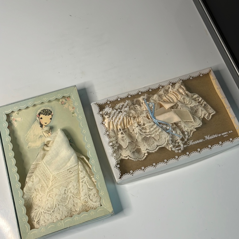 Vintage Wedding Lace Handkerchief and Garter.  Used in original box.